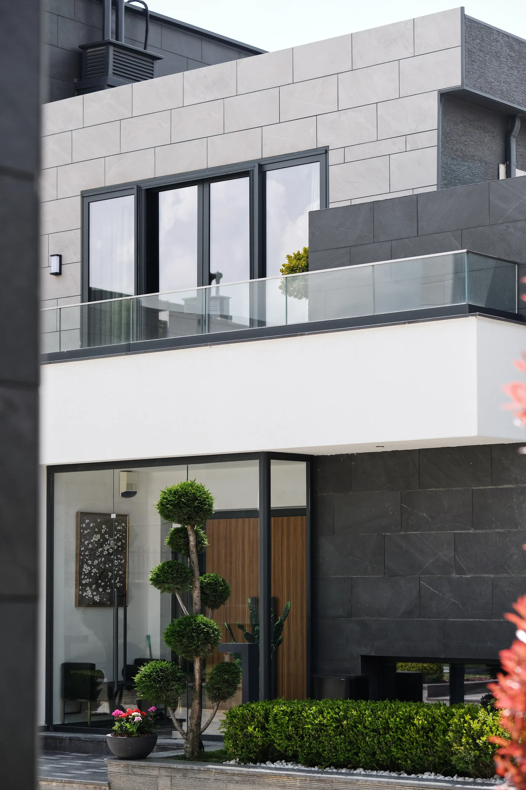 PVC kapı ve pencere sistemleri